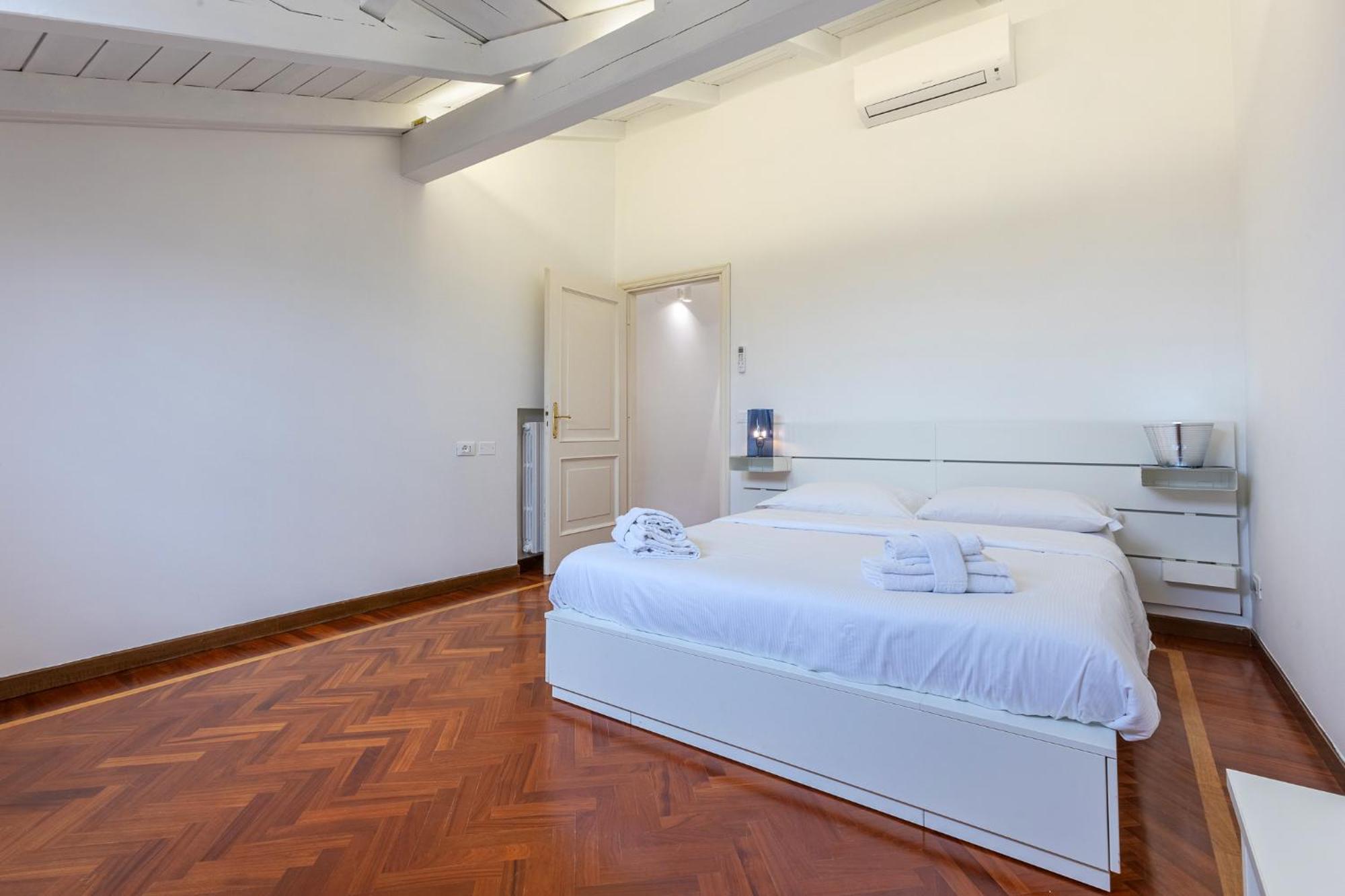 Pratello Elegante E Raffinata Mansarda Apartment Bologna Ngoại thất bức ảnh