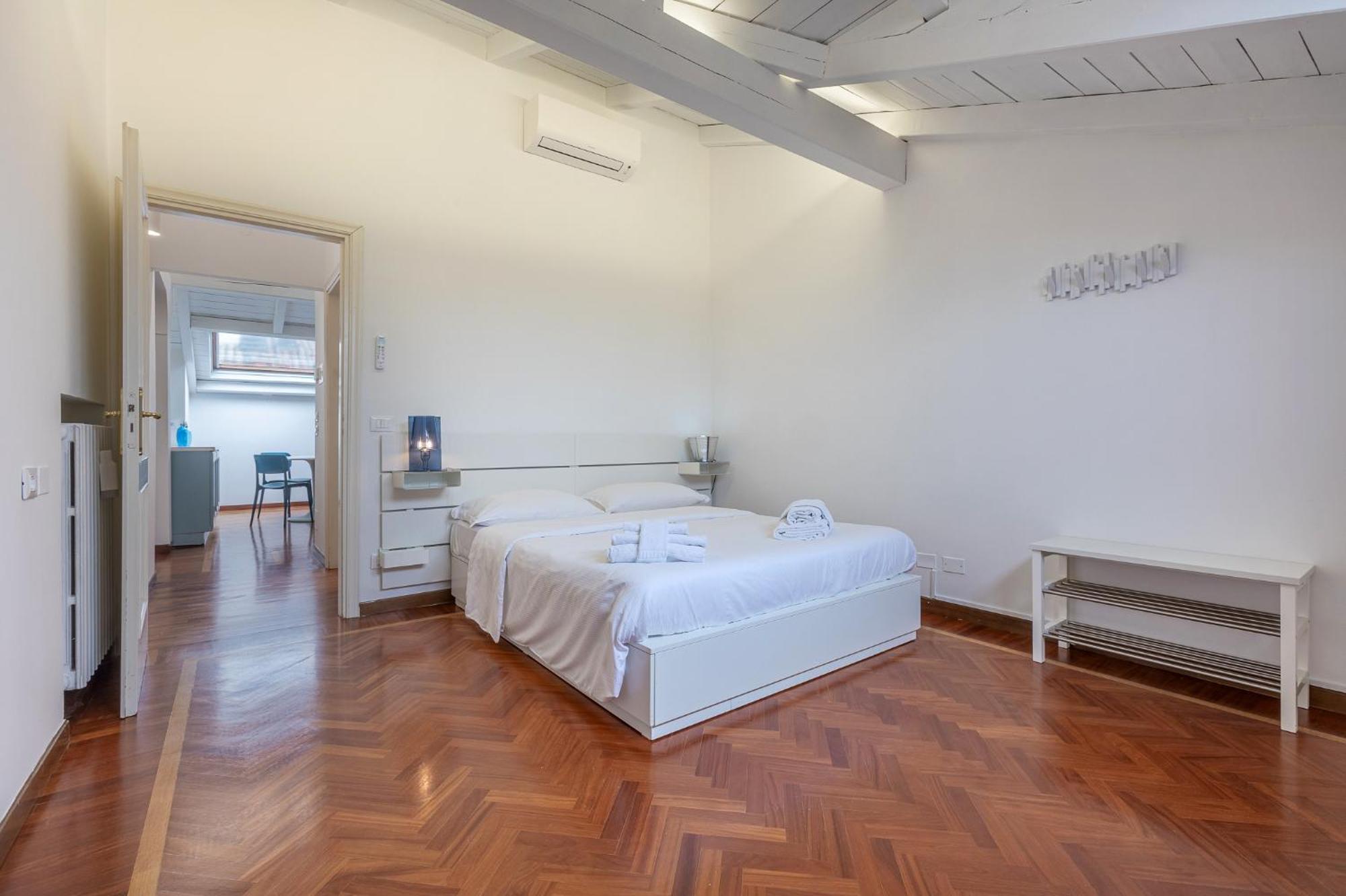 Pratello Elegante E Raffinata Mansarda Apartment Bologna Ngoại thất bức ảnh